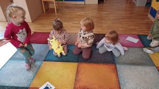 ilustracja do wpisu 
Dwujęzyczne dzieci