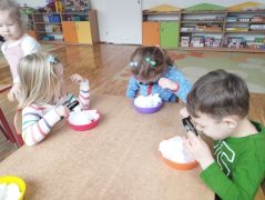 ilustracja do wpisu 
Śnieg co to jest?