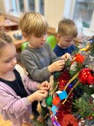 ilustracja do wpisu 
Ubieramy choinkę