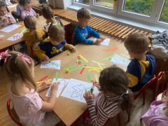 ilustracja do wpisu 
Jesienne liście-doskonalenie techniki wyklejania