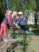 ilustracja do wpisu 
Zabawy na placu zabaw