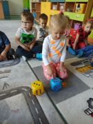 ilustracja do wpisu 
🔵Międzynarodowy Dzień Kropki 🟠