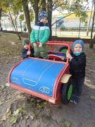 ilustracja do wpisu 
Podwórkowe zabawy jesienią