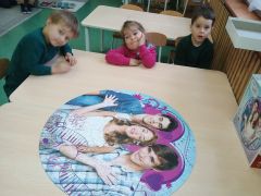 ilustracja do wpisu 
Układamy 300 puzzli