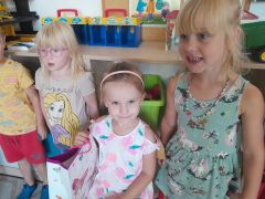 ilustracja do wpisu 
URODZINKI MAI