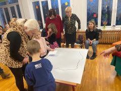 ilustracja do wpisu 
,,Na Ludowo”-Podlaskie Smyki łączą pokolenia-międzypokoleniowe spotkanie z Dziadkami