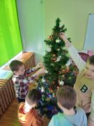 ilustracja do wpisu 
Ubieramy choinkę