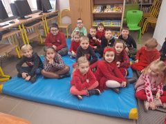 ilustracja do wpisu 
Walentynkowe spotkanie z książką❤️