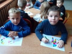 ilustracja do wpisu 
KOLORUJEMY ELMERA-słonik, bohater z książki