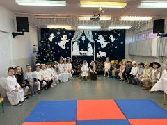 ilustracja do wpisu 
Jasełka i wigilijne spotkanie