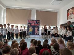 ilustracja do wpisu 
Dzień Kobiet w przedszkolu